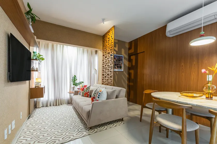 Charm & Sophistication Ilhotas – THE - Image 1