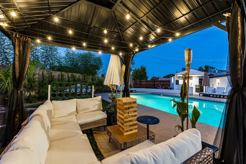 Sleeps 16 • Heated Pool • Mesa AZ | Casa Tropical - Image 1