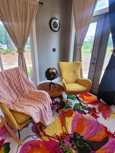 Luxurious Getaway - Image 1