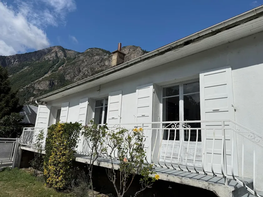 La Maison Victorine - Old village café - Image 1