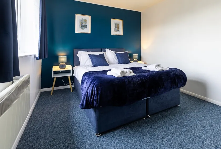 Cambridge House near Addenbrookes, station and parking! - Image 1