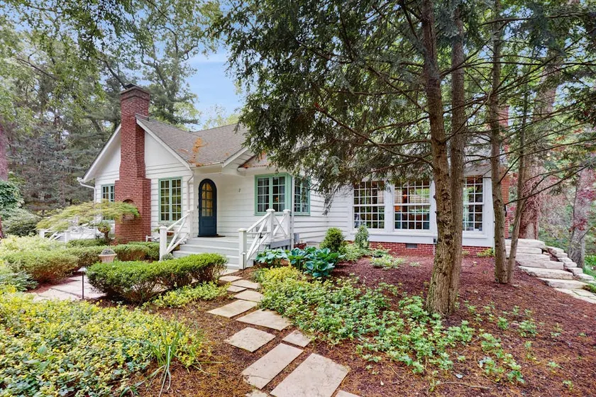 Harbor Bliss: Hot Tub, Huge Yard, Near Beach - Image 1