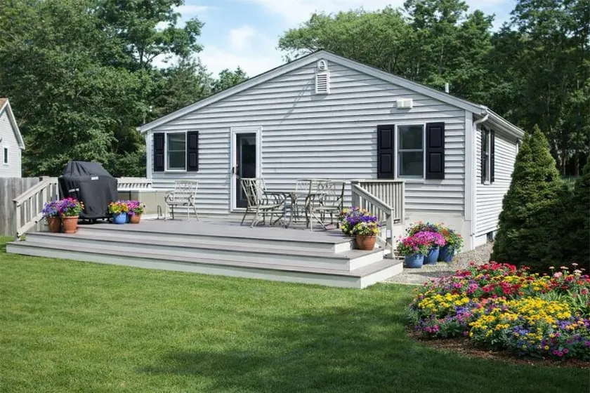 Private Beach & Lake Escape Near Cape Cod - Image 1