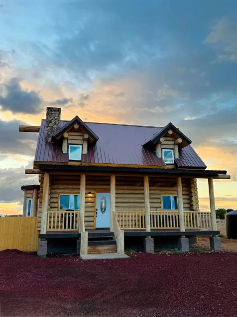 White Wolf Lodge and Hot Tub w/BBQ - Image 1