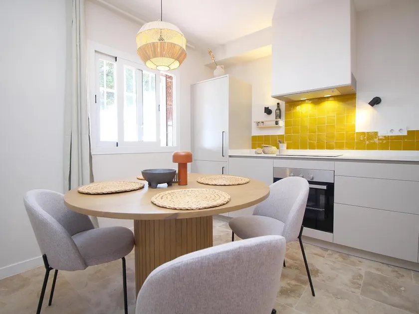Frontline Beach House by Del Parque Flats - Image 1