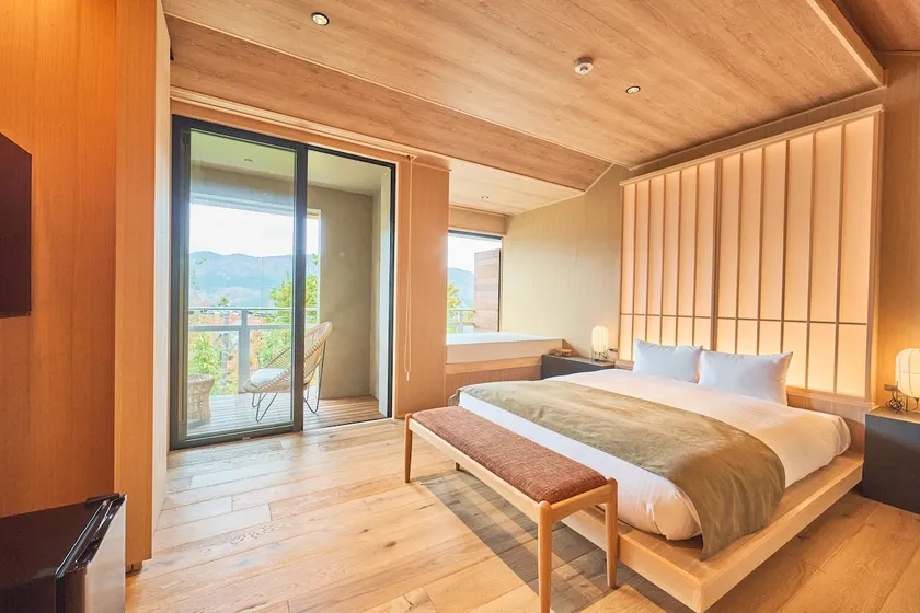 A private rental luxury inn with a luxurious open-air bath - Image 1