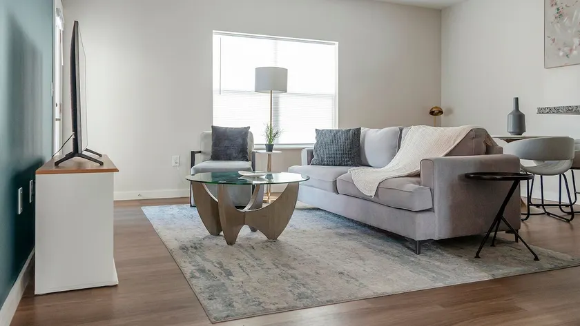 Landing | Incredible 2BD, Clubhouse, Gym - Image 1