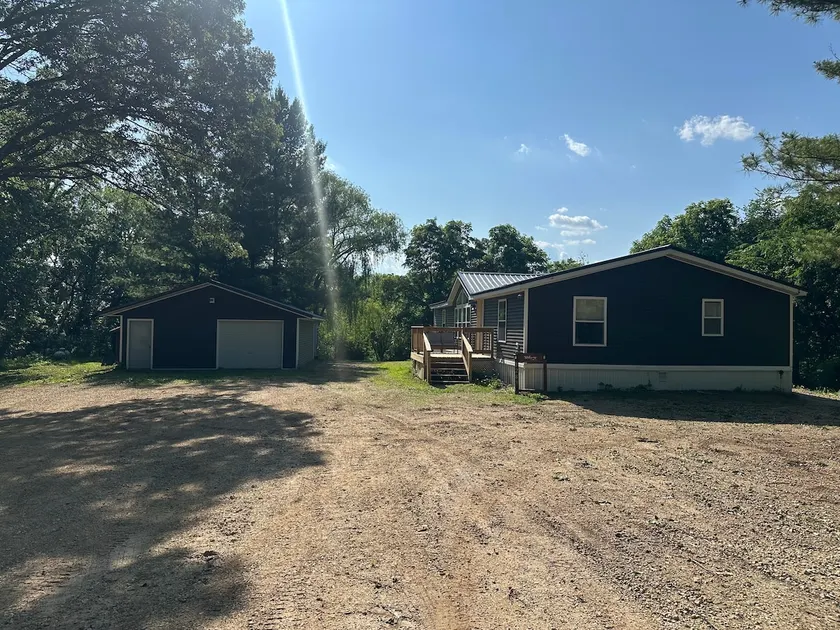 Valley View House - Image 1