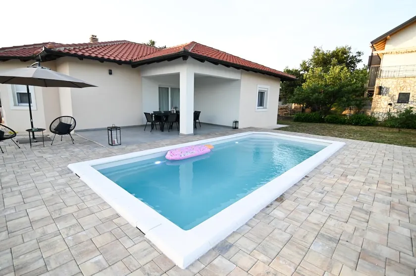 Four Oaks Villa - Private Pool - 10 min to Zadar - Image 1