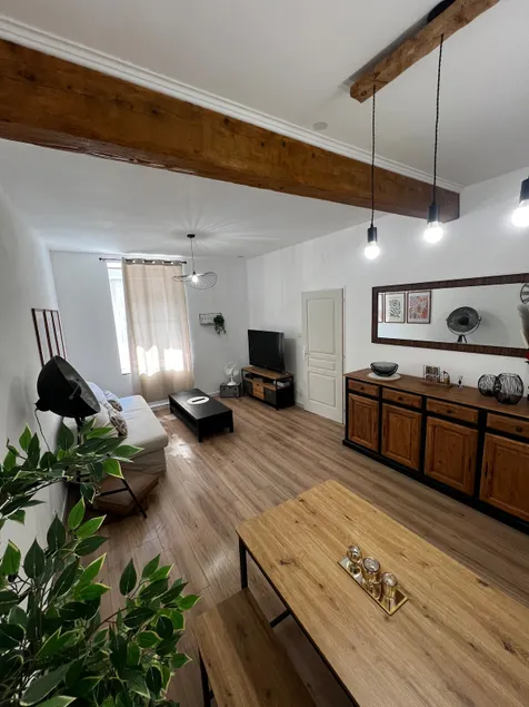 Le Refuge: Charming & Convenient Apartment - Image 1
