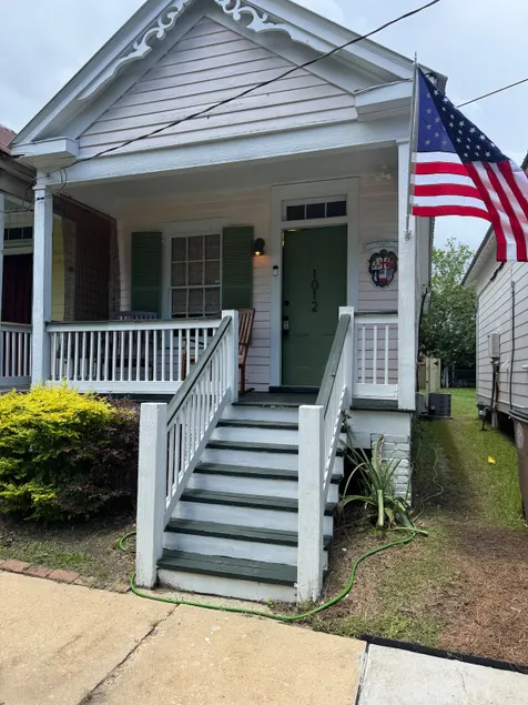 Pink & Dreamy Mardi Gras Cottage - Image 1