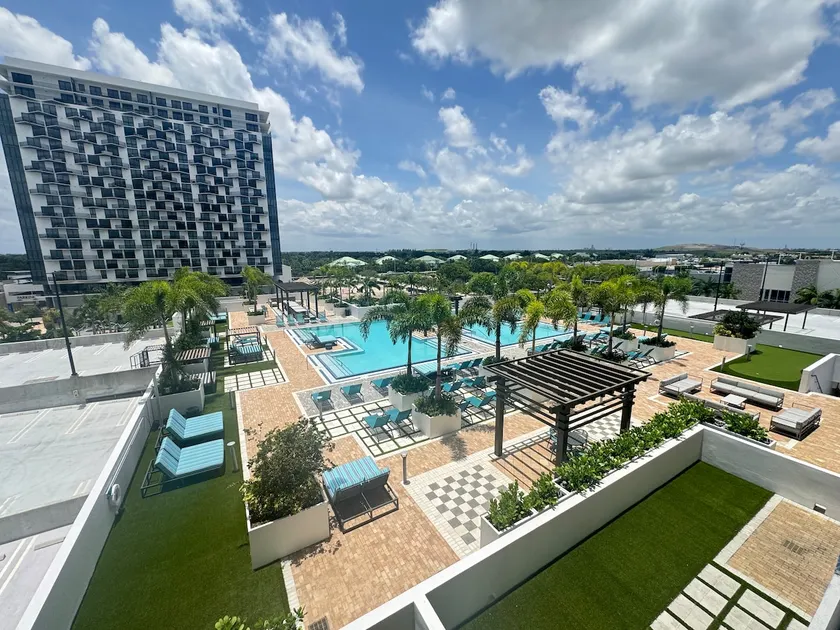 Miami Vibes Apartment - Image 1