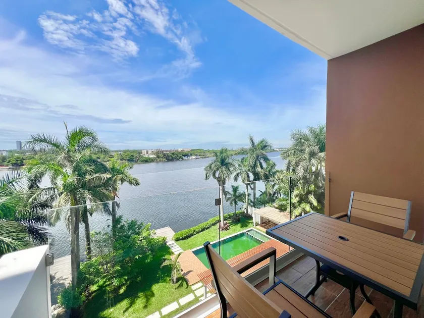 Apartment overlooking the river / Pool / WiFi / Invoice - Image 1