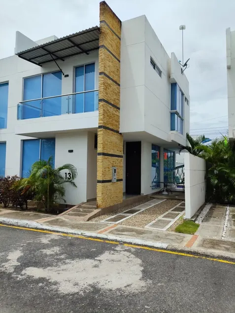 Vacation home at an excellent price - Image 1
