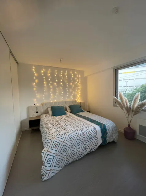 Apartment with private movie room - Image 1