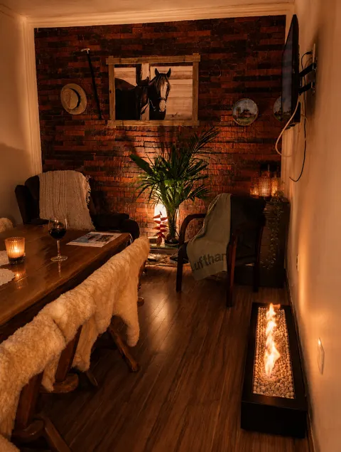 Excellent house for hosting family, couples, etc. - Image 1