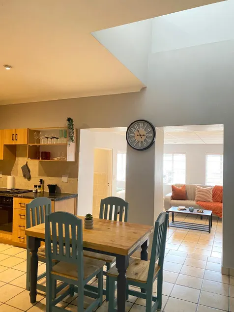 Nunu's Self Catering Apartment - Image 1