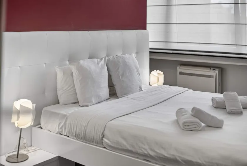 1BDR Spacious ST4 | Stephanie by Reside - Image 1