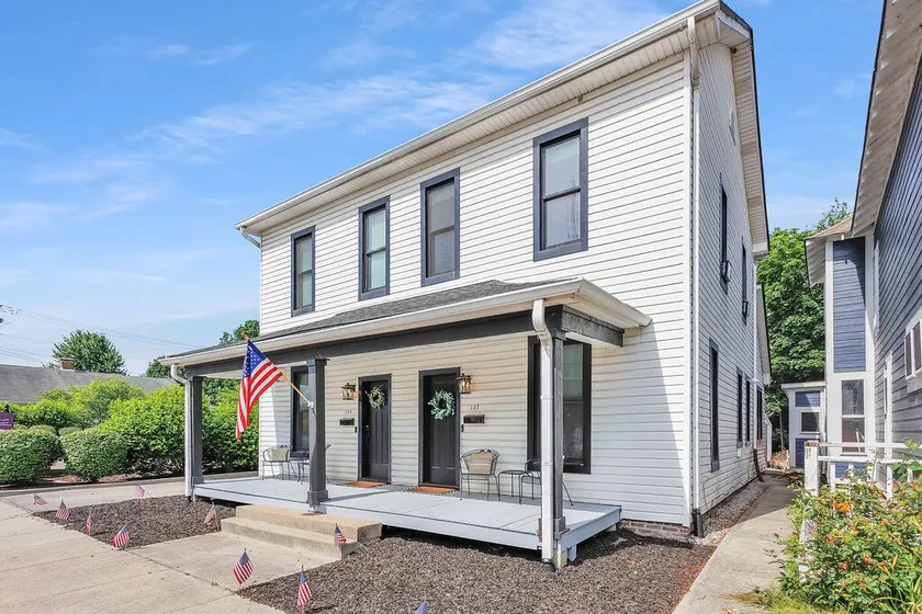 Miller House- Modern Remodel 2BR Historic Townhome - Image 1