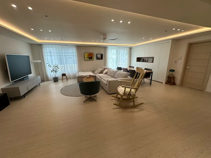Happy Sweet Home - Image 1