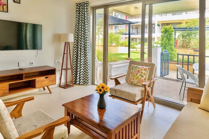 Faodail 24 - Luxe 2BHK in Acron Seawinds, Baga - Image 1