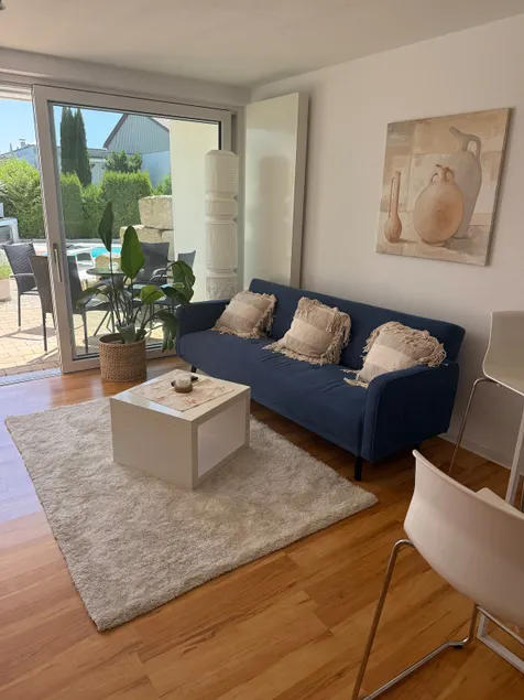 Vacation rental with a patio - Image 1