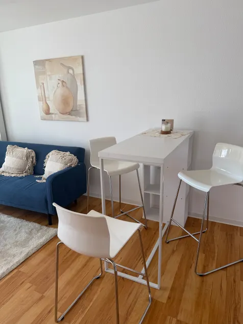 Vacation rental with a patio - Image 1