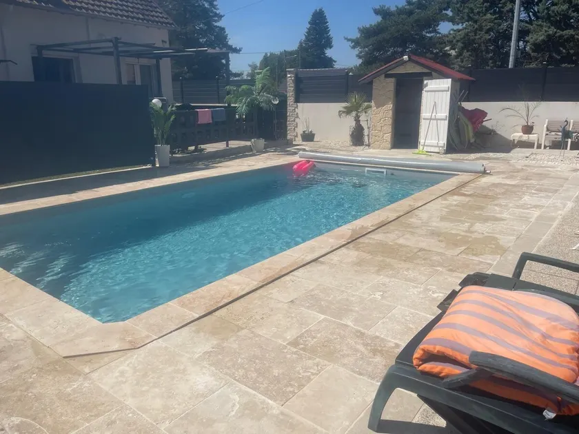 Vacation home with pool. - Image 1