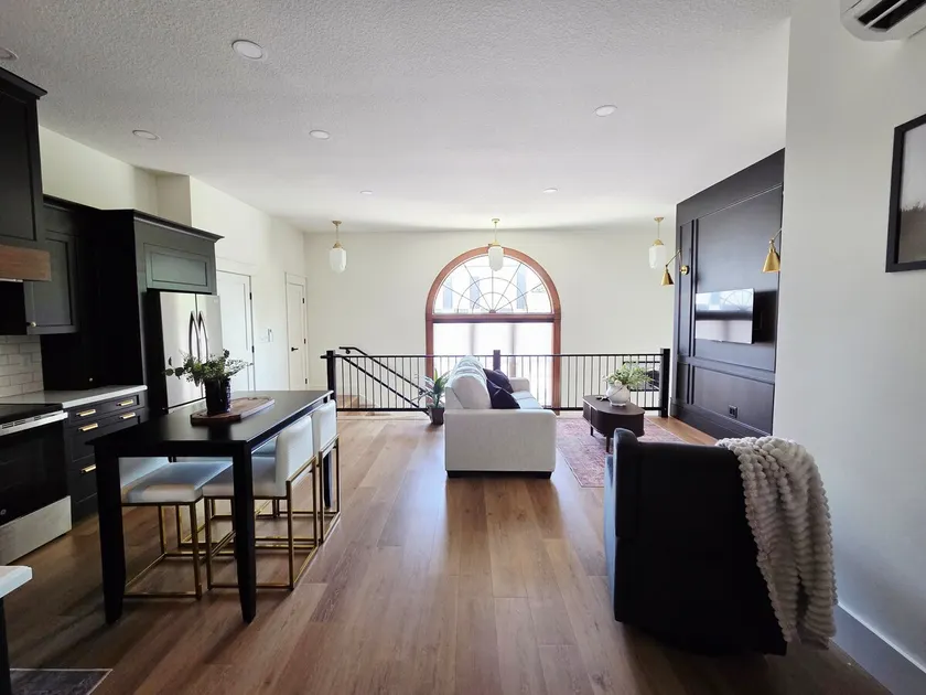 The Church Suite on Elm- Stunning Church Apartment - Image 1