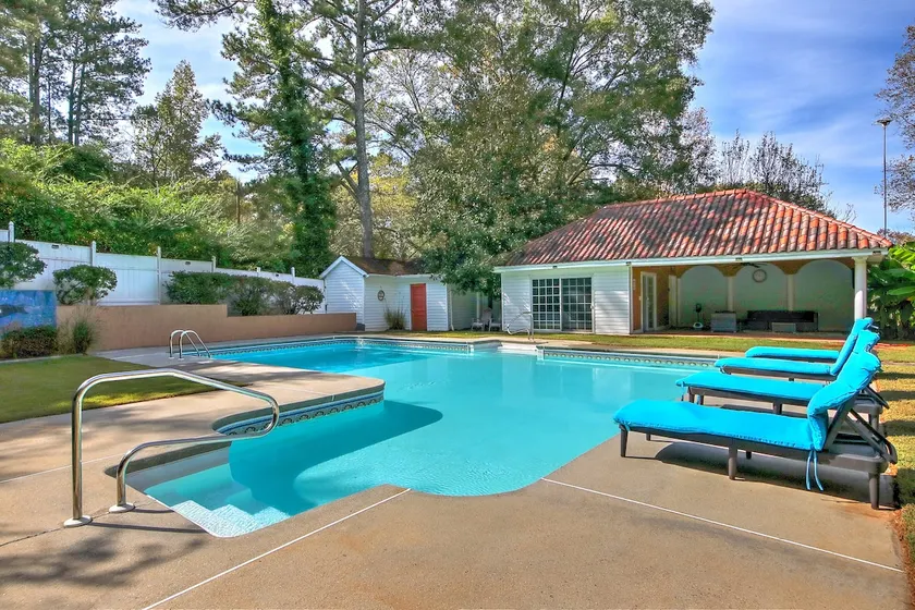 Pool vibes 8 mi from six flags 17 mi from airport - Image 1