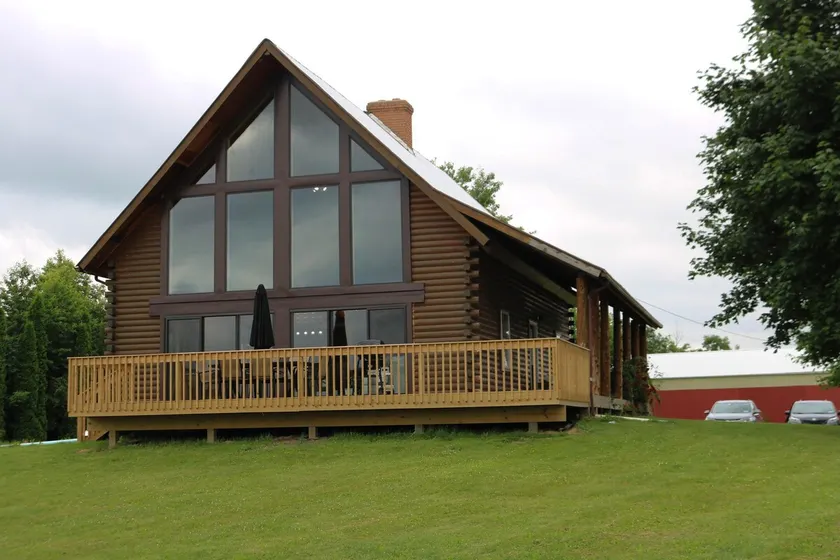Cedar & Stone Lodge - Image 1