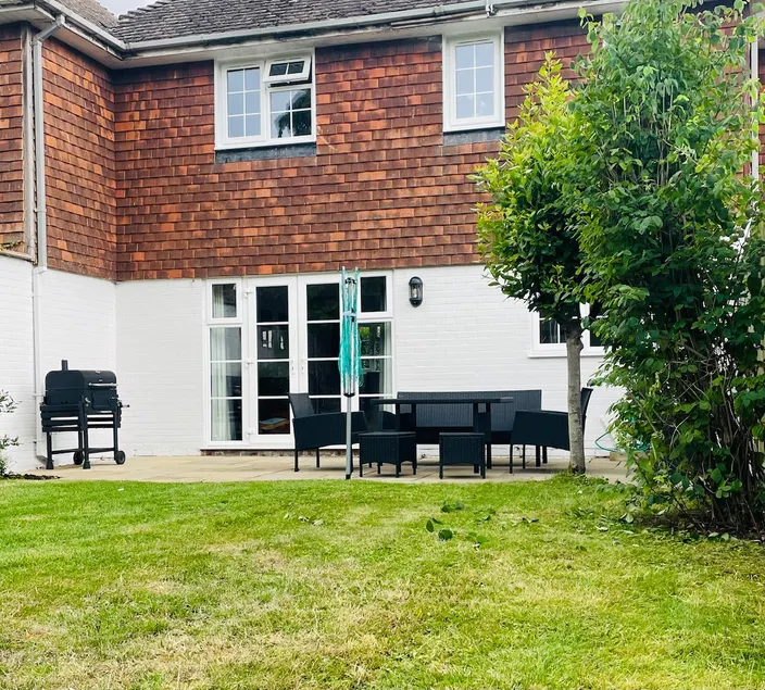 3 Bed Family Home with garden & parking in village - Image 1