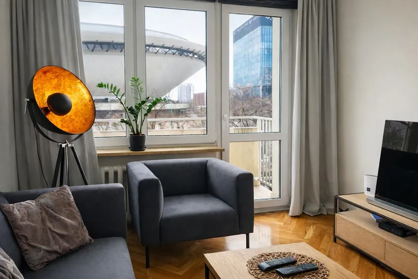 Central Katowice – Stunning Spodek View – Parking - Image 1