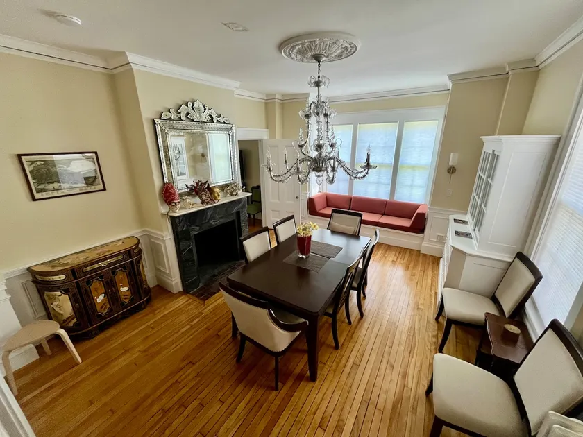 Grand two bedroom - Image 1