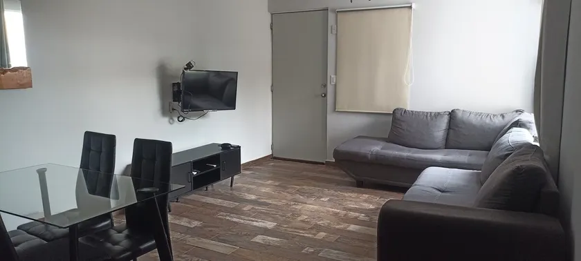 Conveniently located apartment - Image 1