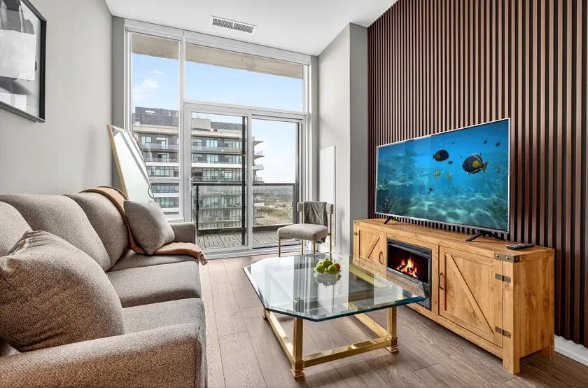 1BR Condo Pickering | WiFi| Balcony | 23 Min to TO - Image 1