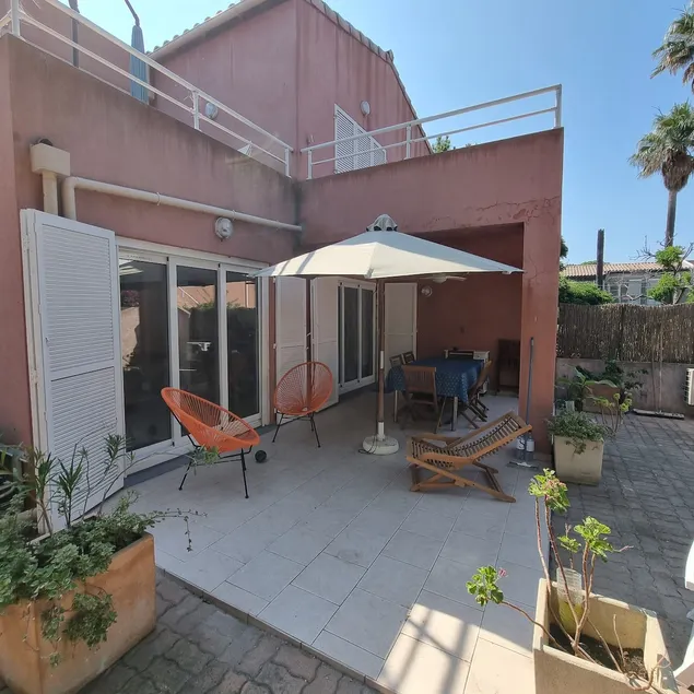 6 people - garden and beach within walking distance - Image 1