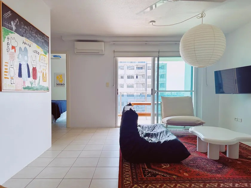 CBD apartment with Rooftop Pool - Image 1