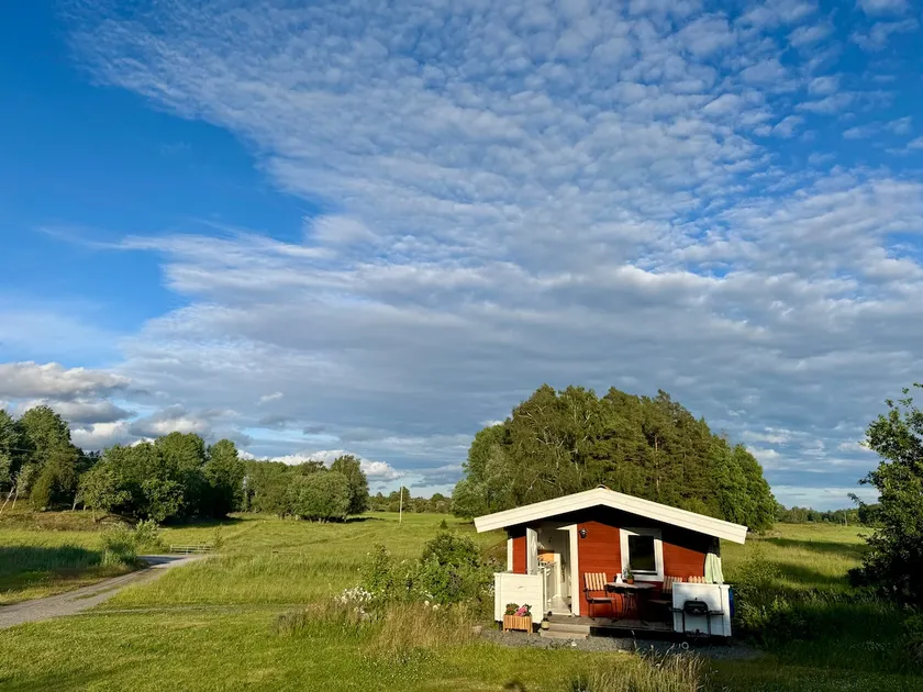 Dreamy rural accommodation in scenic Sköldinge - Image 1