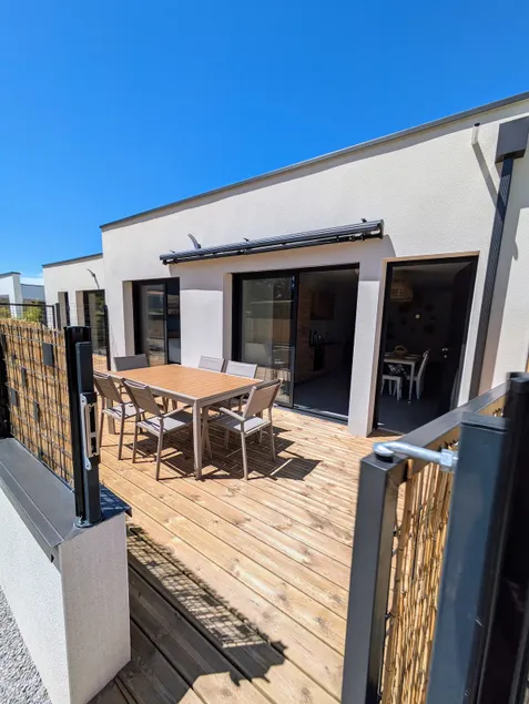 House for 6 people • 2 bedrooms • Terrace • 3 min to the beach - Image 1