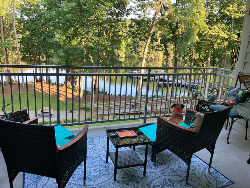 Lake Life Living-W/Boat waterfront condo - Image 1