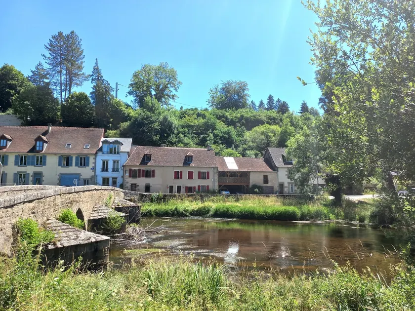 House by the Creuse, view of Pont Roby - Image 1