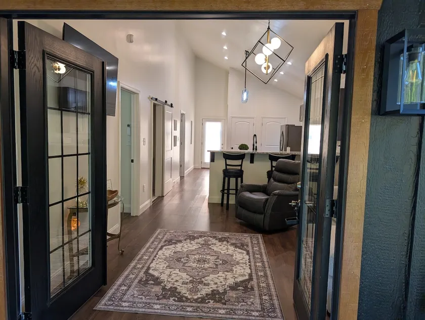 The Hawthorne Place - Image 1