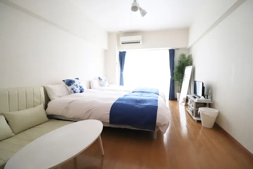Royal Heights Kasuga, large studio 308 - Image 1