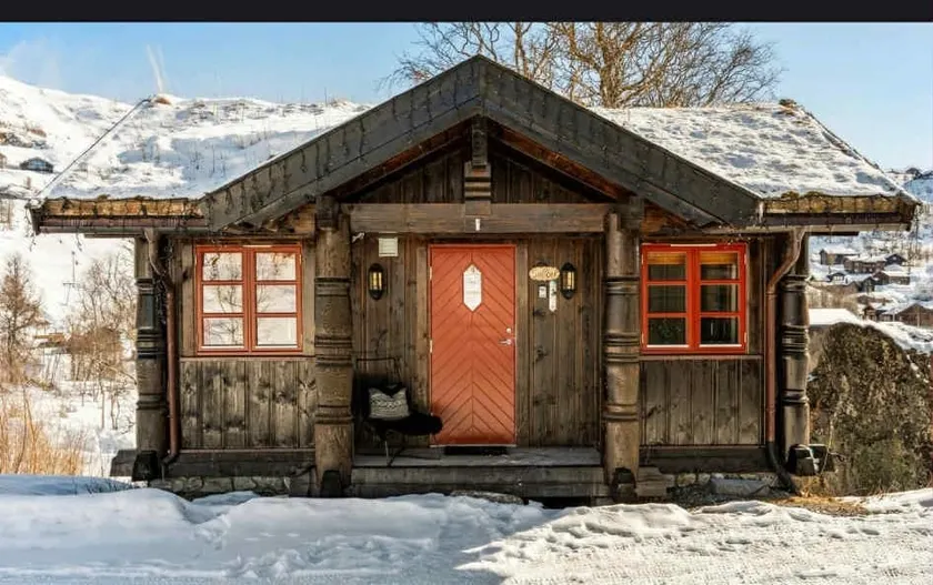 Small cabin in the middle of everything - Image 1