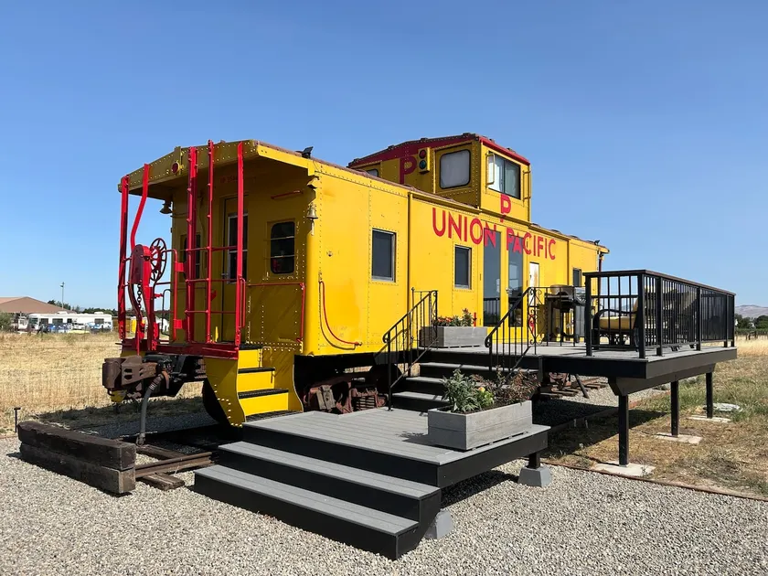 Iconic Union Pacific Caboose- No Pets - Image 1