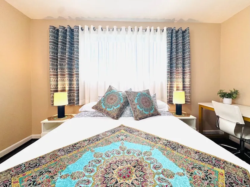 Unique Persian-Inspired 3BR Apt | Near DC & Metro - Image 1