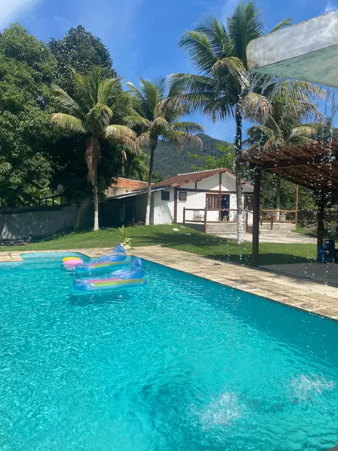 Chalet Angra dos Reis/Between the Mountain and the Sea - Image 1