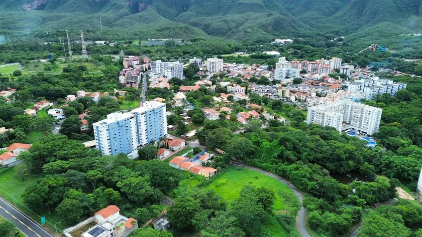 Entire flat near Hot Park and Pousada. - Image 1