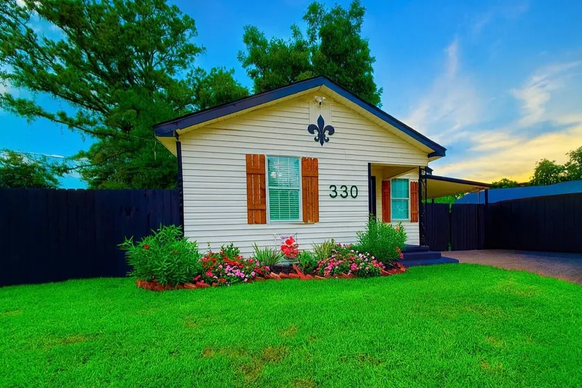Mama Ila's Cottage - Image 1